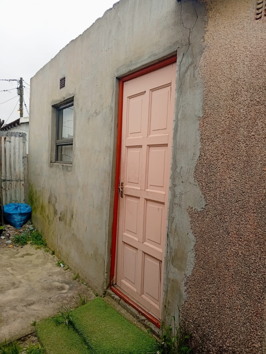 1 Bedroom Property for Sale in Mxolisi Phetani Western Cape